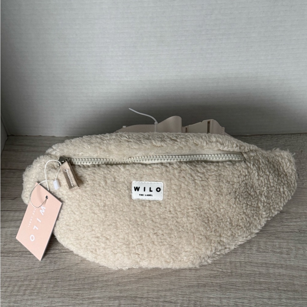 Wilo The Label Beige Sherpa Waist Pack/Adjustable Belt Bag